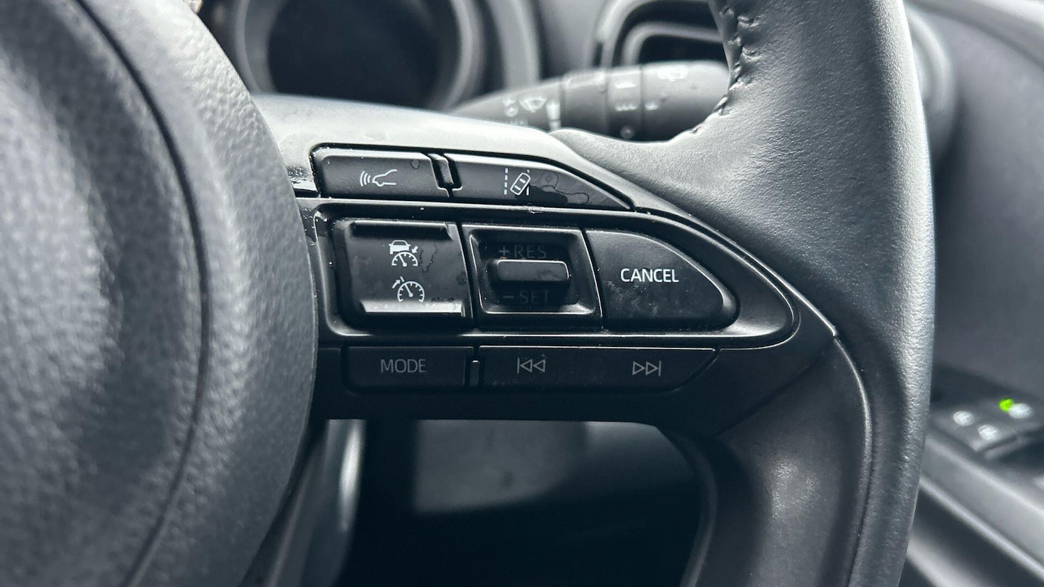 Used Toyota Yaris 2023 for sale - 77524717: Photo 34