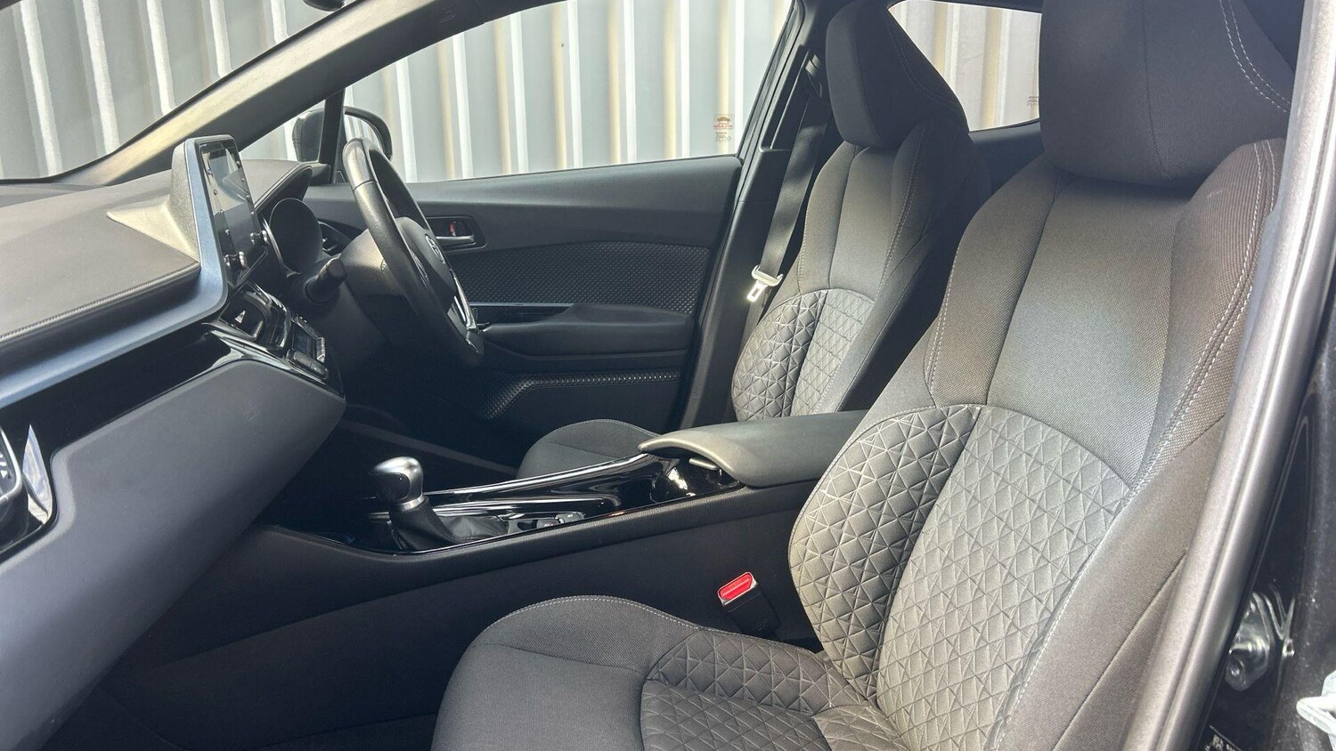 Used Toyota C-HR 2020 for sale - 78019112: Photo 14