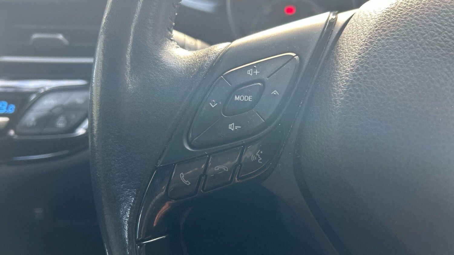 Used Toyota C-HR 2020 for sale - 78019112: Photo 36