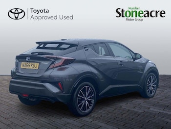 Used Toyota C-HR 2019 for sale - 79062082: Photo