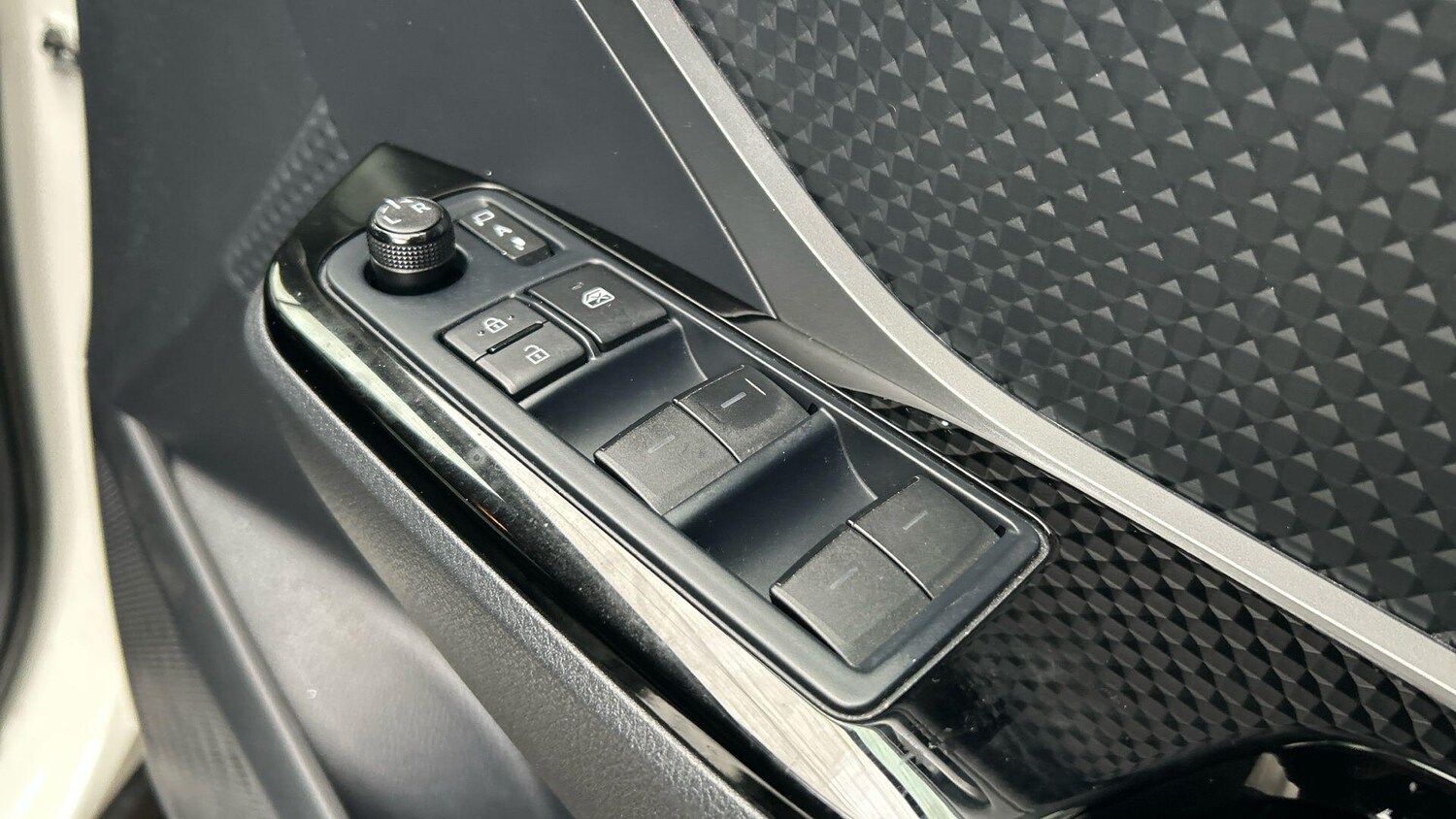 Used Toyota C-HR 2021 for sale - 77155312: Photo 39