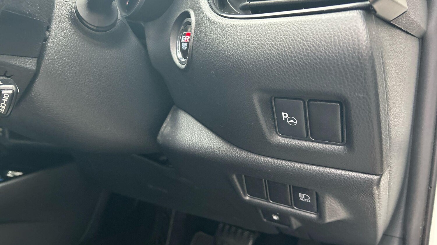 Used Toyota C-HR 2021 for sale - 77155312: Photo 40