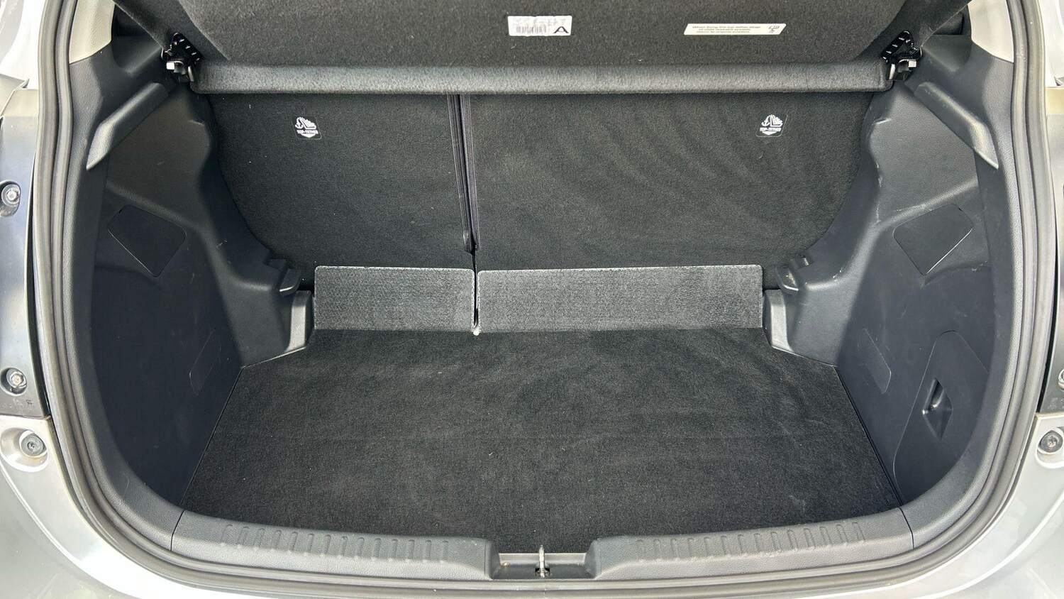 Used Toyota Yaris 2023 for sale - 78048182: Photo 18