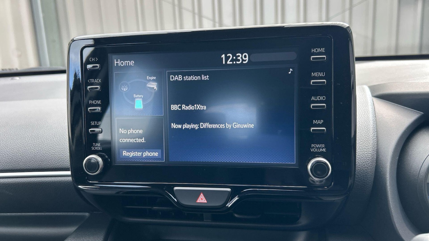 Used Toyota Yaris 2023 for sale - 78048182: Photo 24