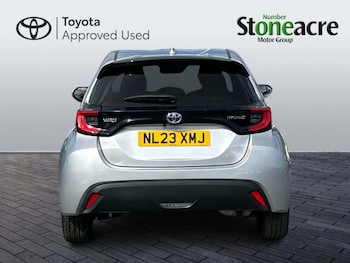 Used Toyota Yaris 2023 for sale - 78048182: Photo