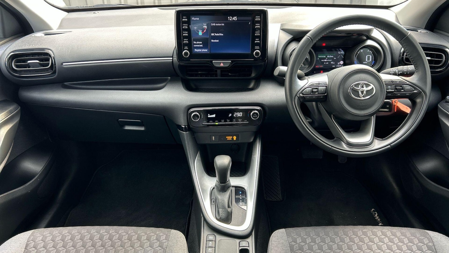 Used Toyota Yaris 2023 for sale - 78048182: Photo 9