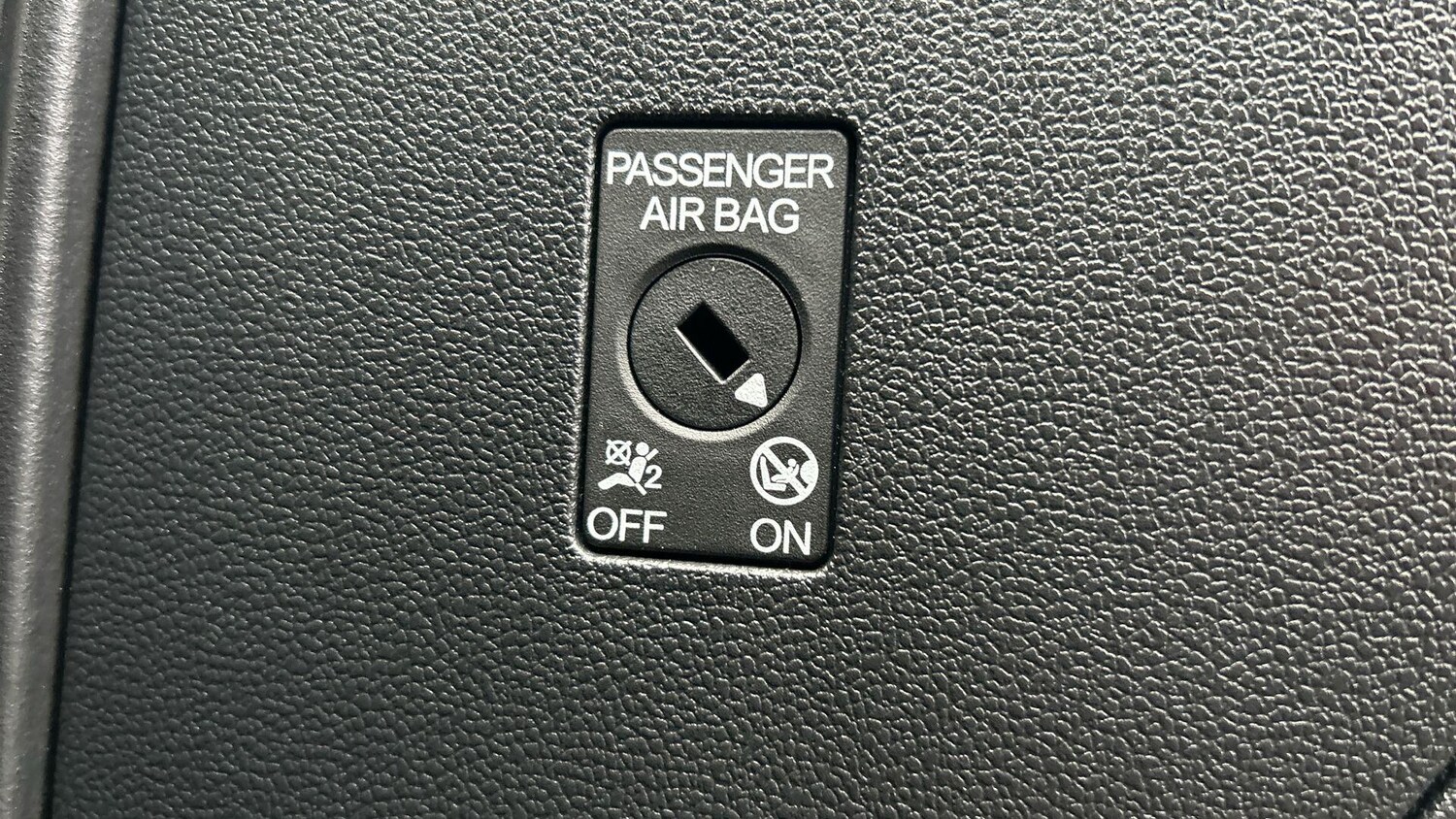 Used Volkswagen T-Roc 2023 for sale - 77574511: Photo 41