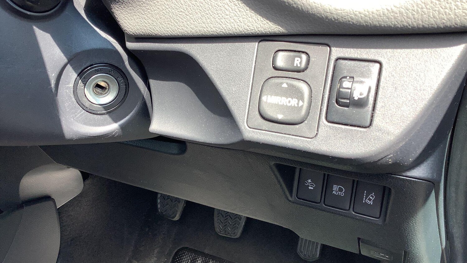 Used Toyota Yaris 2018 for sale - 77497534: Photo 31