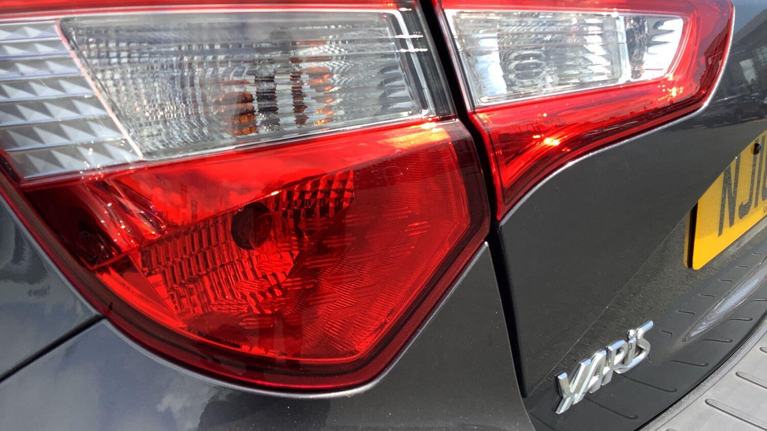 Used Toyota Yaris 2018 for sale - 77497534: Photo 35