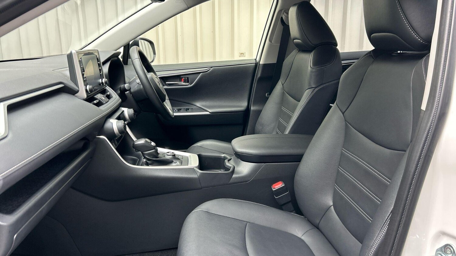 Used Toyota RAV4 2022 for sale - 77683526: Photo 14