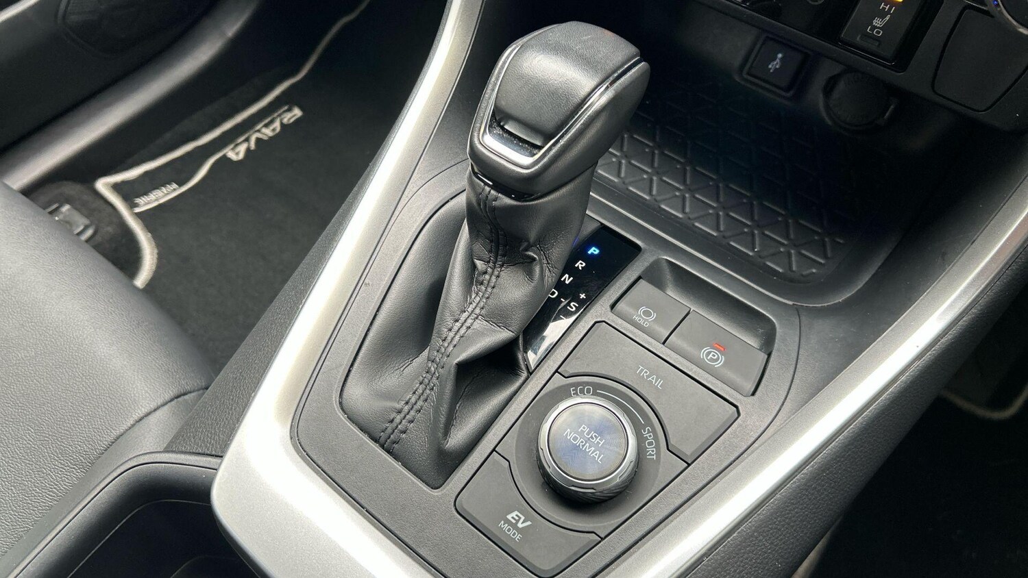 Used Toyota RAV4 2022 for sale - 77683526: Photo 32