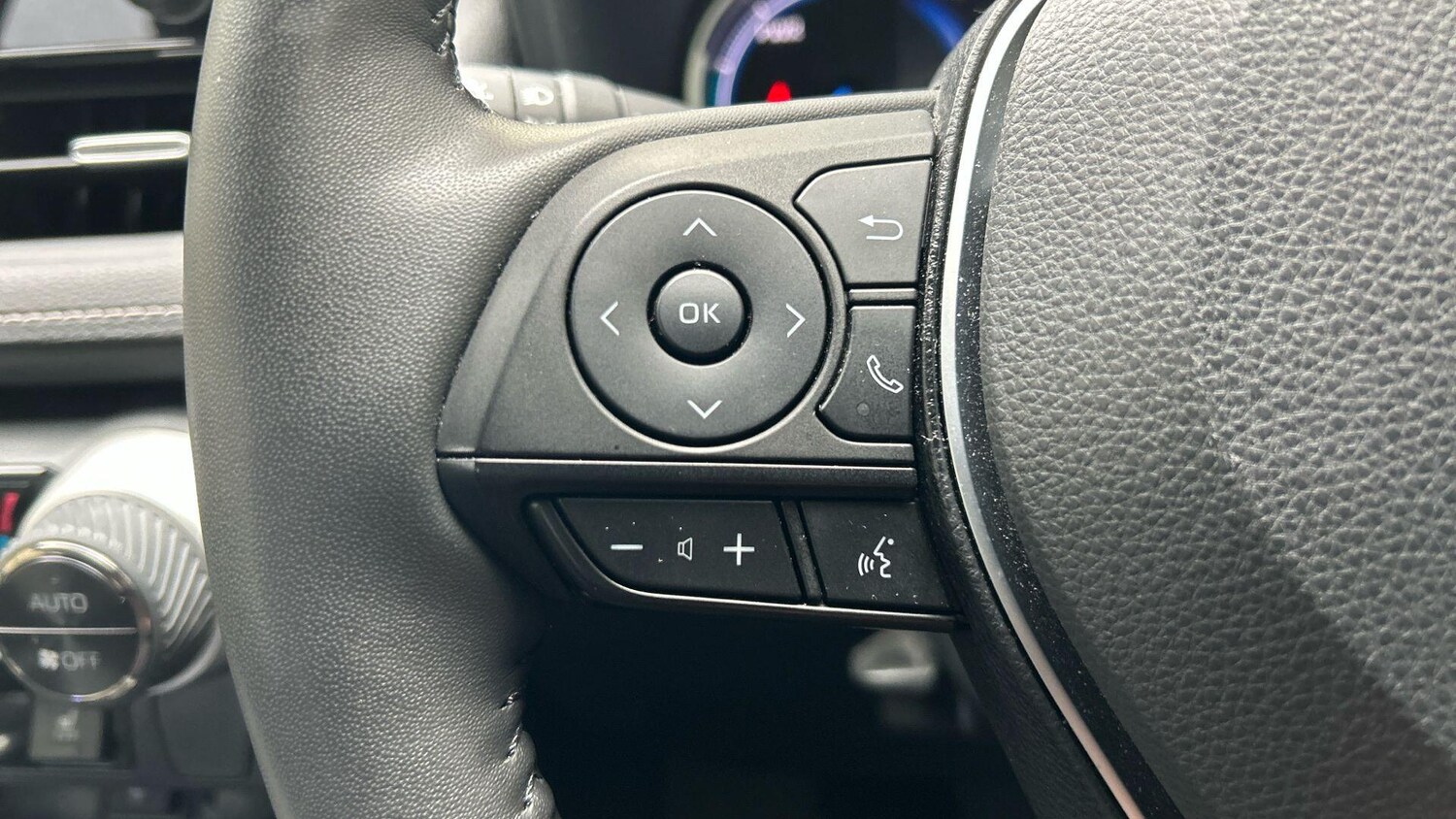 Used Toyota RAV4 2022 for sale - 77683526: Photo 35