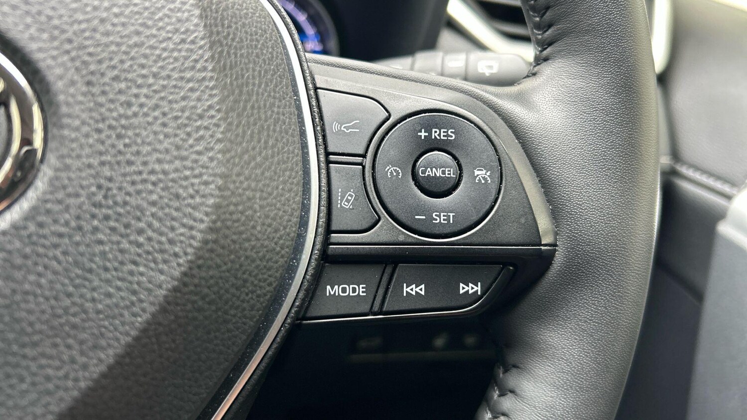 Used Toyota RAV4 2022 for sale - 77683526: Photo 36