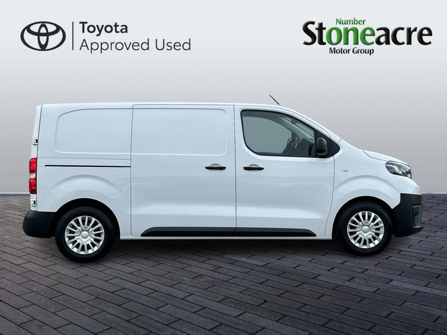 Used Toyota ProAce 2023 for sale - 76424329: Photo 2