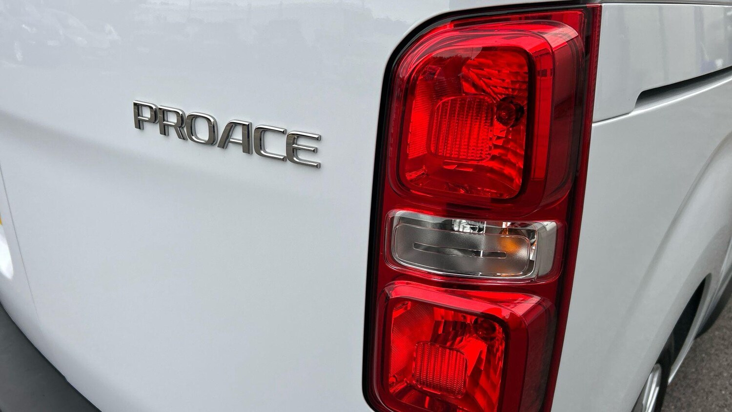 Used Toyota ProAce 2023 for sale - 76424329: Photo 42