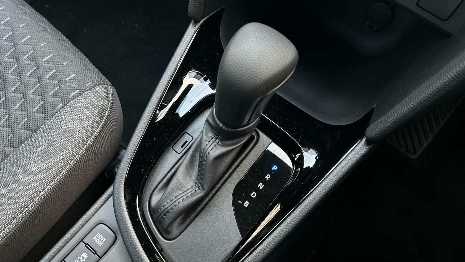 Used Toyota Yaris Cross 2025 for sale - 76913612: Photo 30