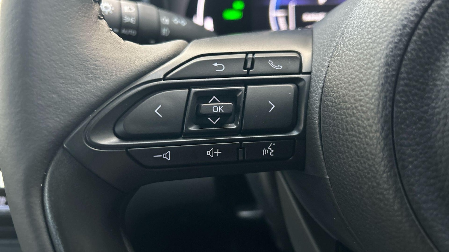 Used Toyota Yaris Cross 2025 for sale - 76913612: Photo 32