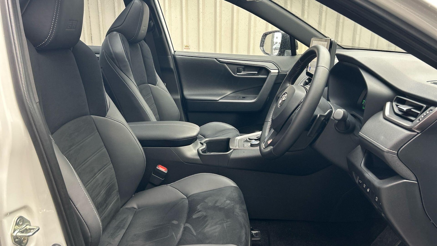 Used Toyota RAV4 2025 for sale - 76619841: Photo 15