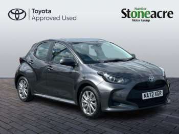 2022 (72) - 1.5 VVT-h Icon Hatchback 5dr Petrol Hybrid E-CVT Euro 6 (s/s) (116 ps)