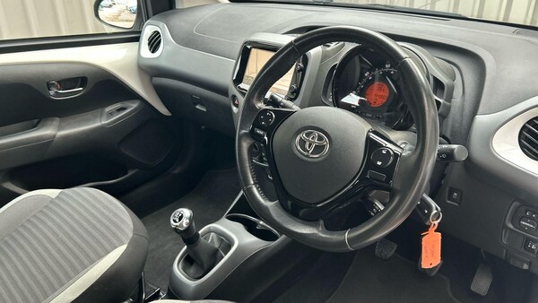 Used Toyota AYGO 2019 for sale - 76084113: Photo 12