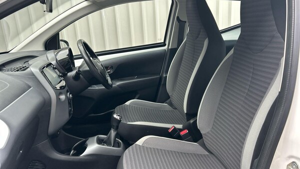 Used Toyota AYGO 2019 for sale - 76084113: Photo 16