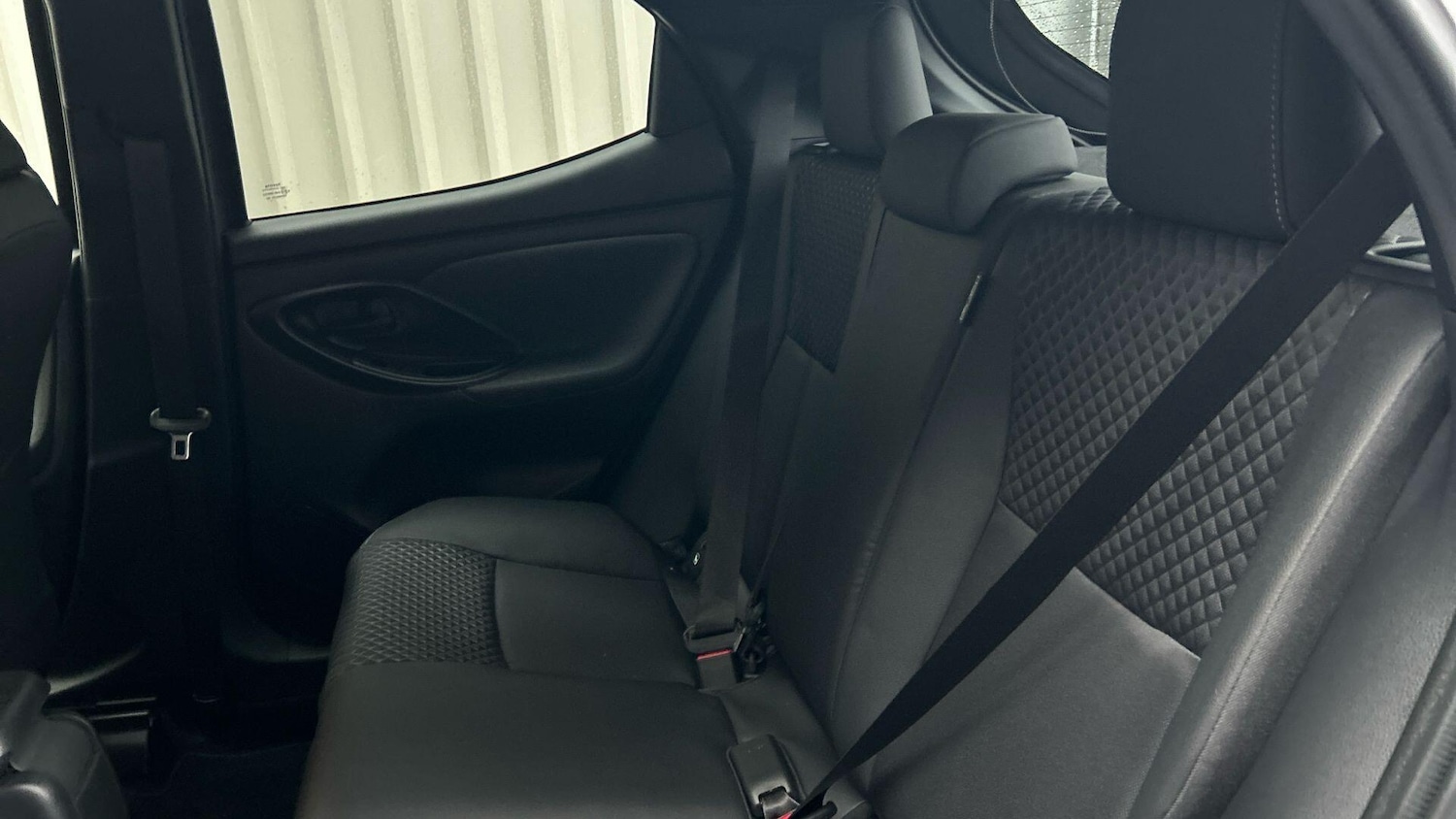 Used Toyota Yaris 2021 for sale - 77279732: Photo 17