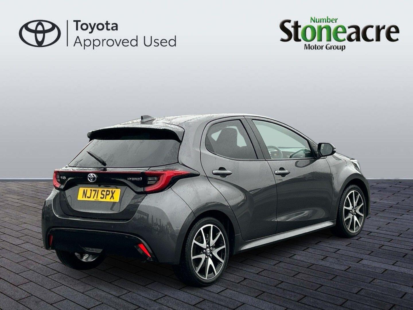 Used Toyota Yaris 2021 for sale - 77279732: Photo 3