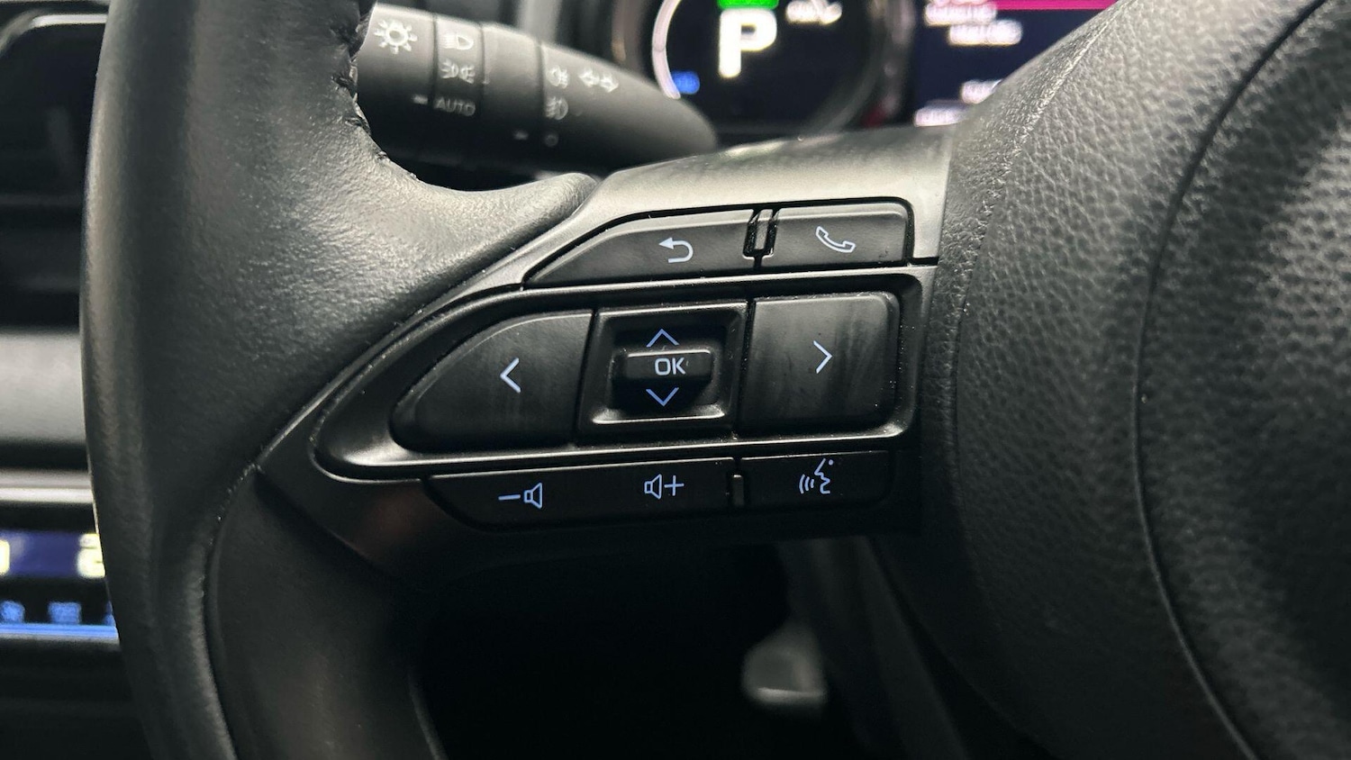 Used Toyota Yaris 2021 for sale - 77279732: Photo 35