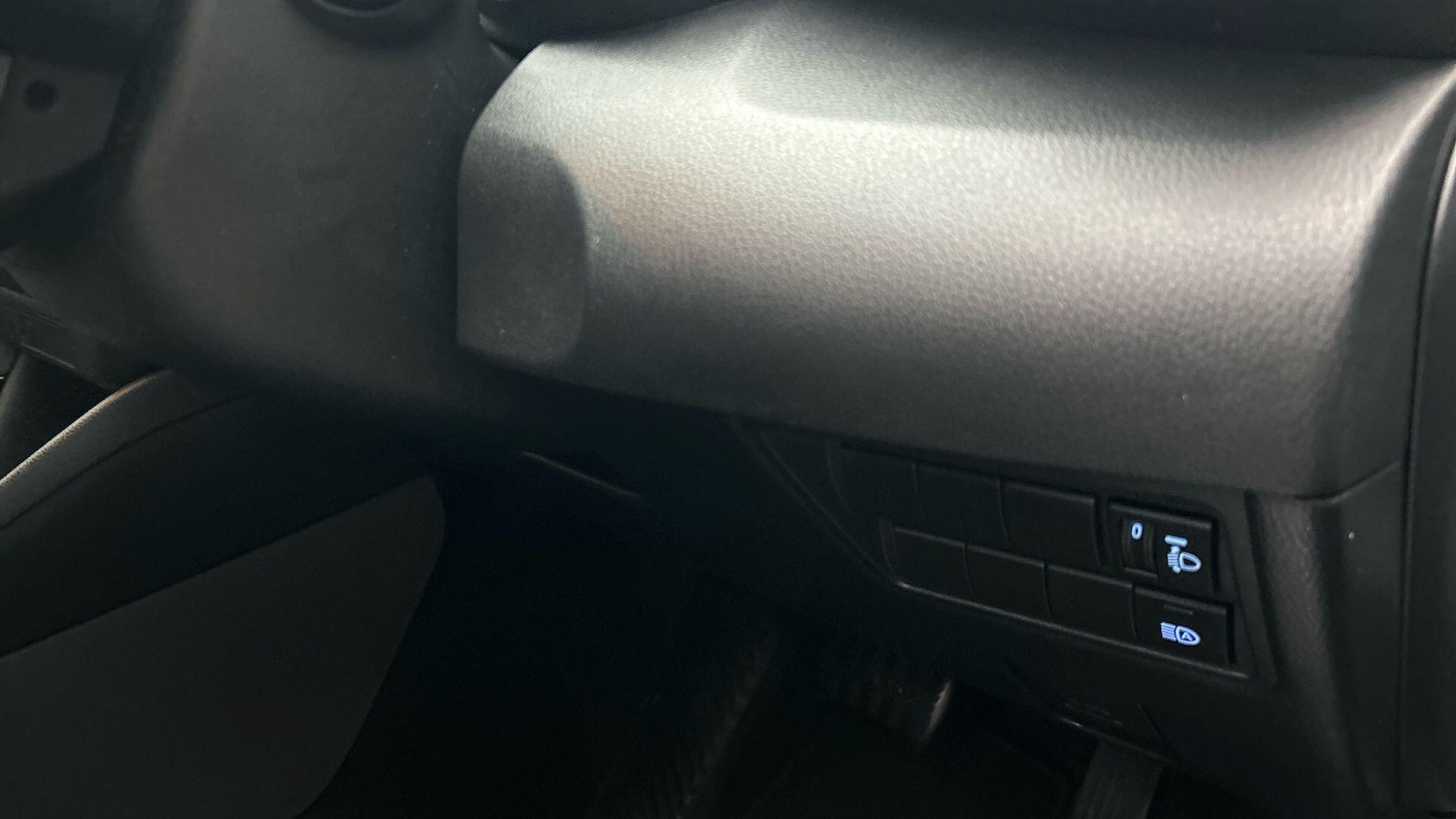 Used Toyota Yaris 2021 for sale - 77279732: Photo 39