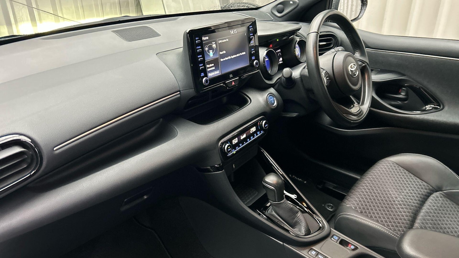 Used Toyota Yaris 2021 for sale - 77279732: Photo 43