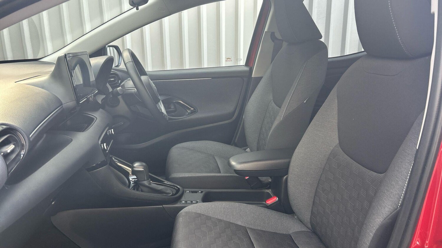 Used Toyota Yaris 2024 for sale - 77940167: Photo 14