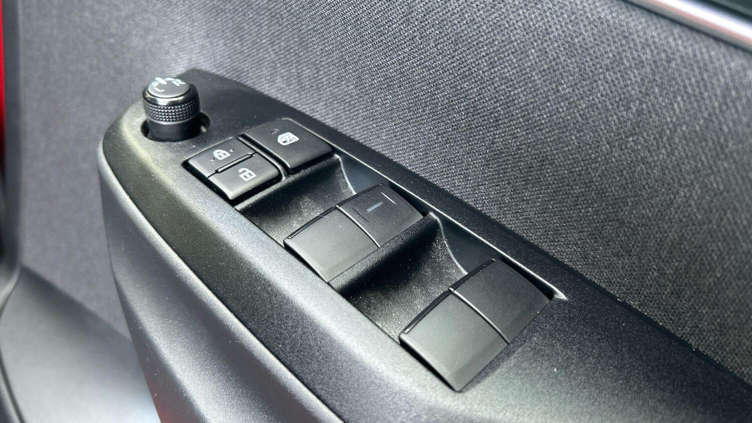 Used Toyota Yaris 2024 for sale - 77940167: Photo 34