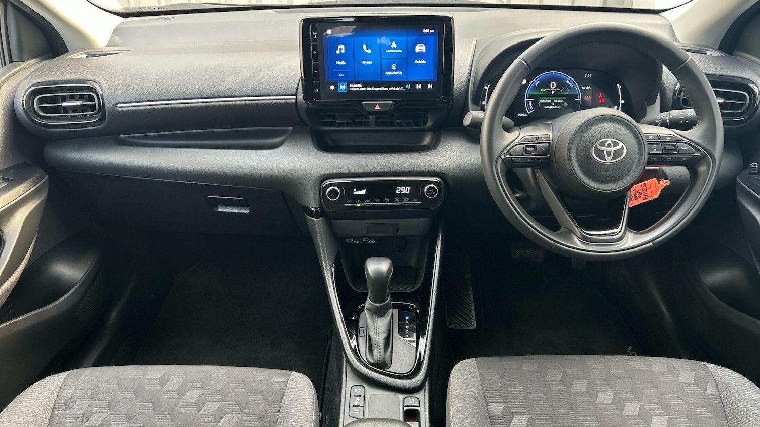 Used Toyota Yaris 2024 for sale - 77940167: Photo 9