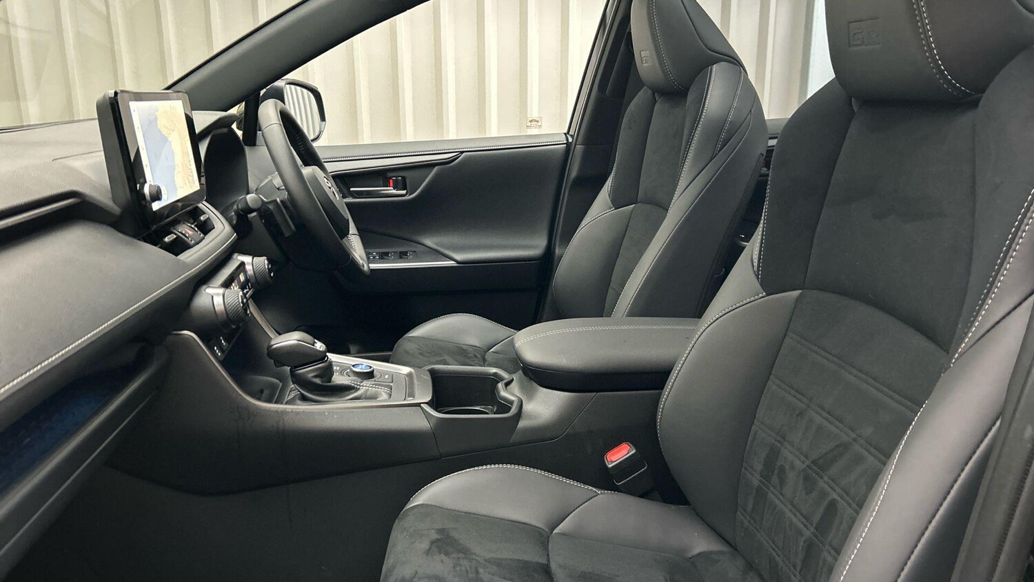 Used Toyota RAV4 2025 for sale - 76802280: Photo 14