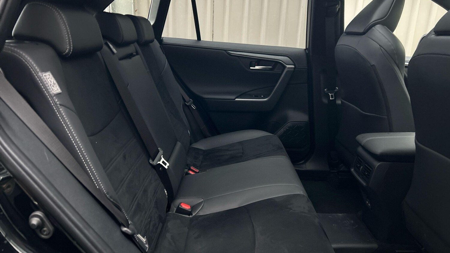 Used Toyota RAV4 2025 for sale - 76802280: Photo 16