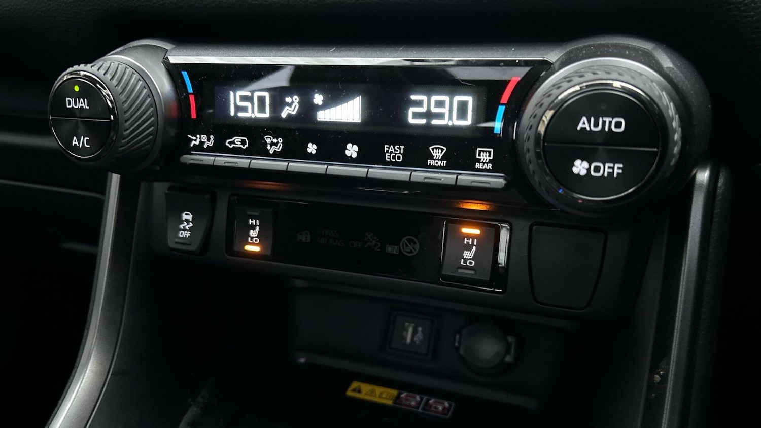 Used Toyota RAV4 2025 for sale - 76802280: Photo 30