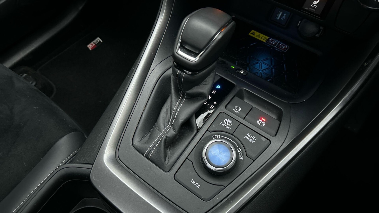 Used Toyota RAV4 2025 for sale - 76802280: Photo 31