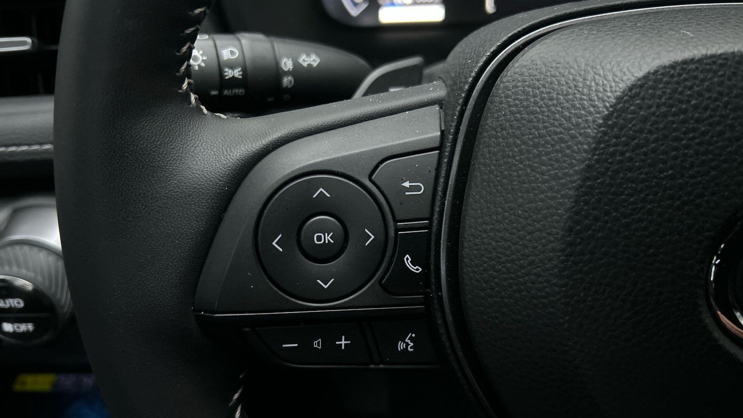 Used Toyota RAV4 2025 for sale - 76802280: Photo 35