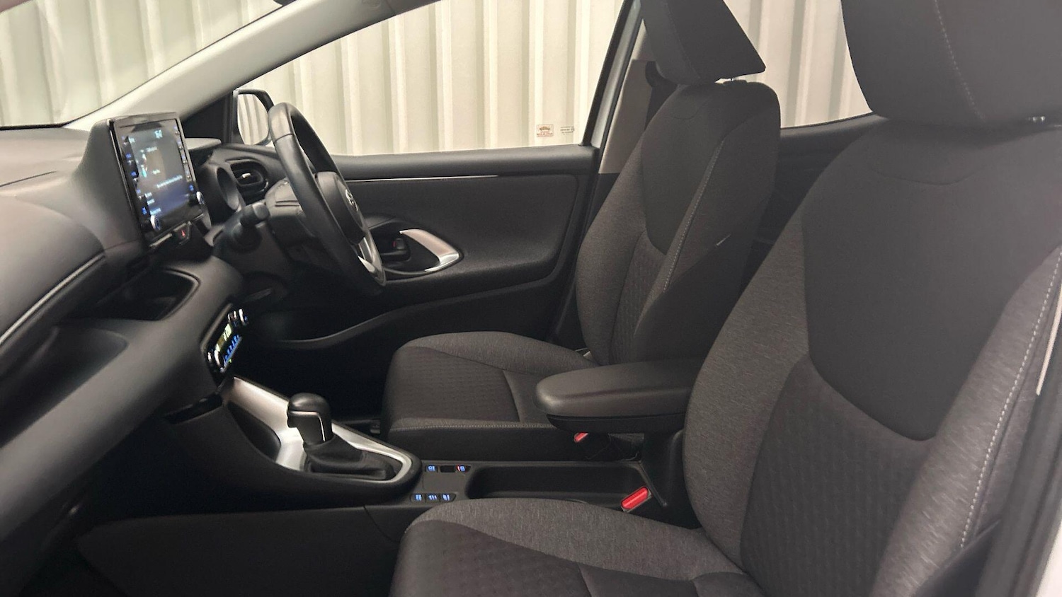 Used Toyota Yaris 2022 for sale - 76912769: Photo 12