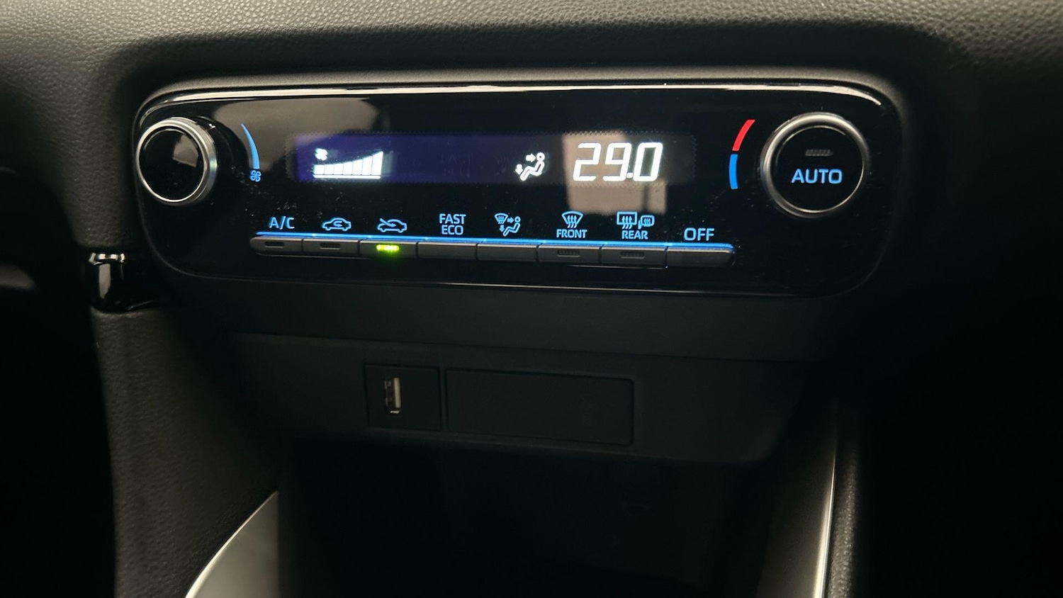 Used Toyota Yaris 2022 for sale - 76912769: Photo 27