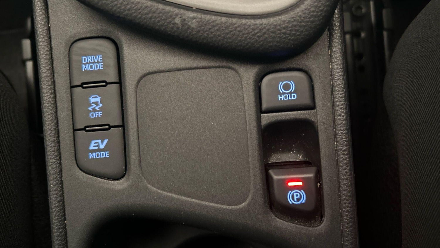 Used Toyota Yaris 2022 for sale - 76912769: Photo 30