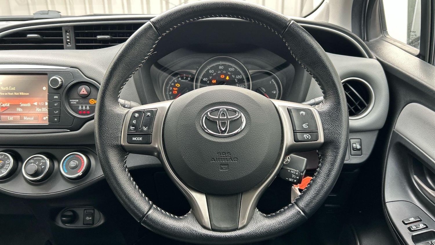 Used Toyota Yaris 2016 for sale - 77783799: Photo 12