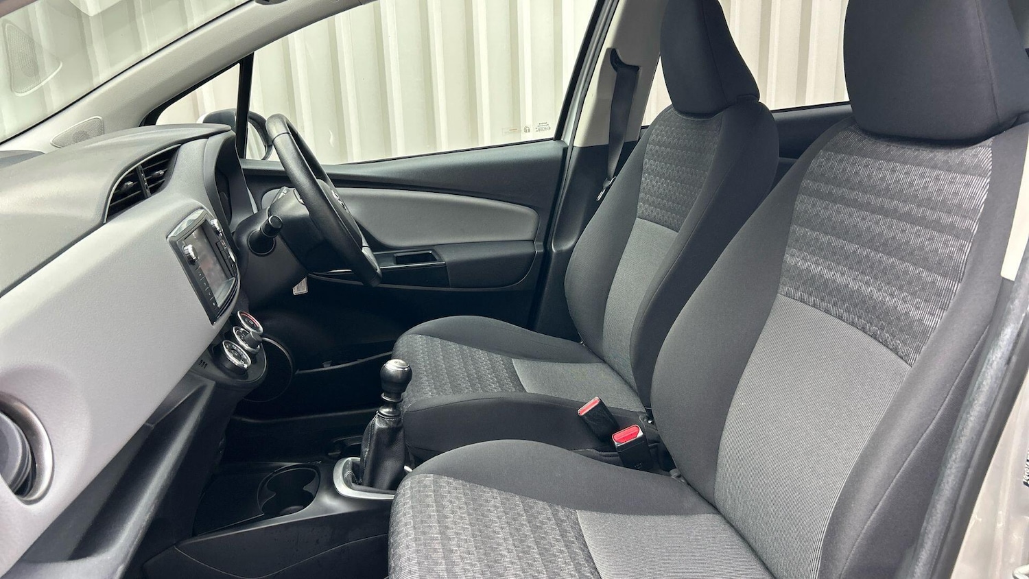 Used Toyota Yaris 2016 for sale - 77783799: Photo 14