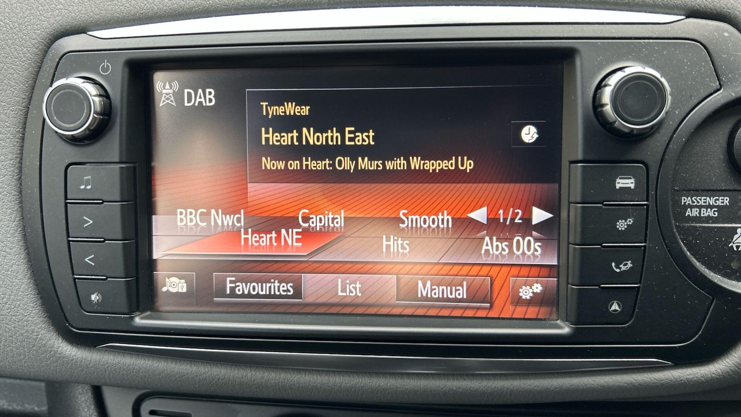 Used Toyota Yaris 2016 for sale - 77783799: Photo 22