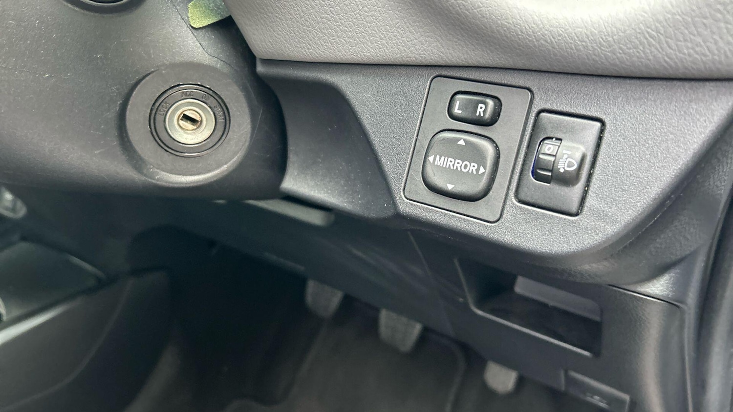 Used Toyota Yaris 2016 for sale - 77783799: Photo 36