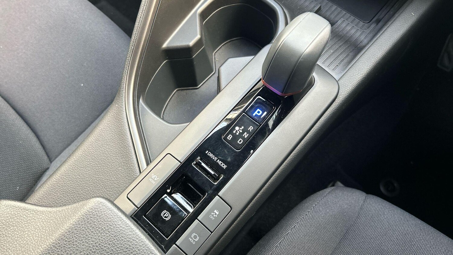 Used Toyota C-HR 2025 for sale - 77753853: Photo 30