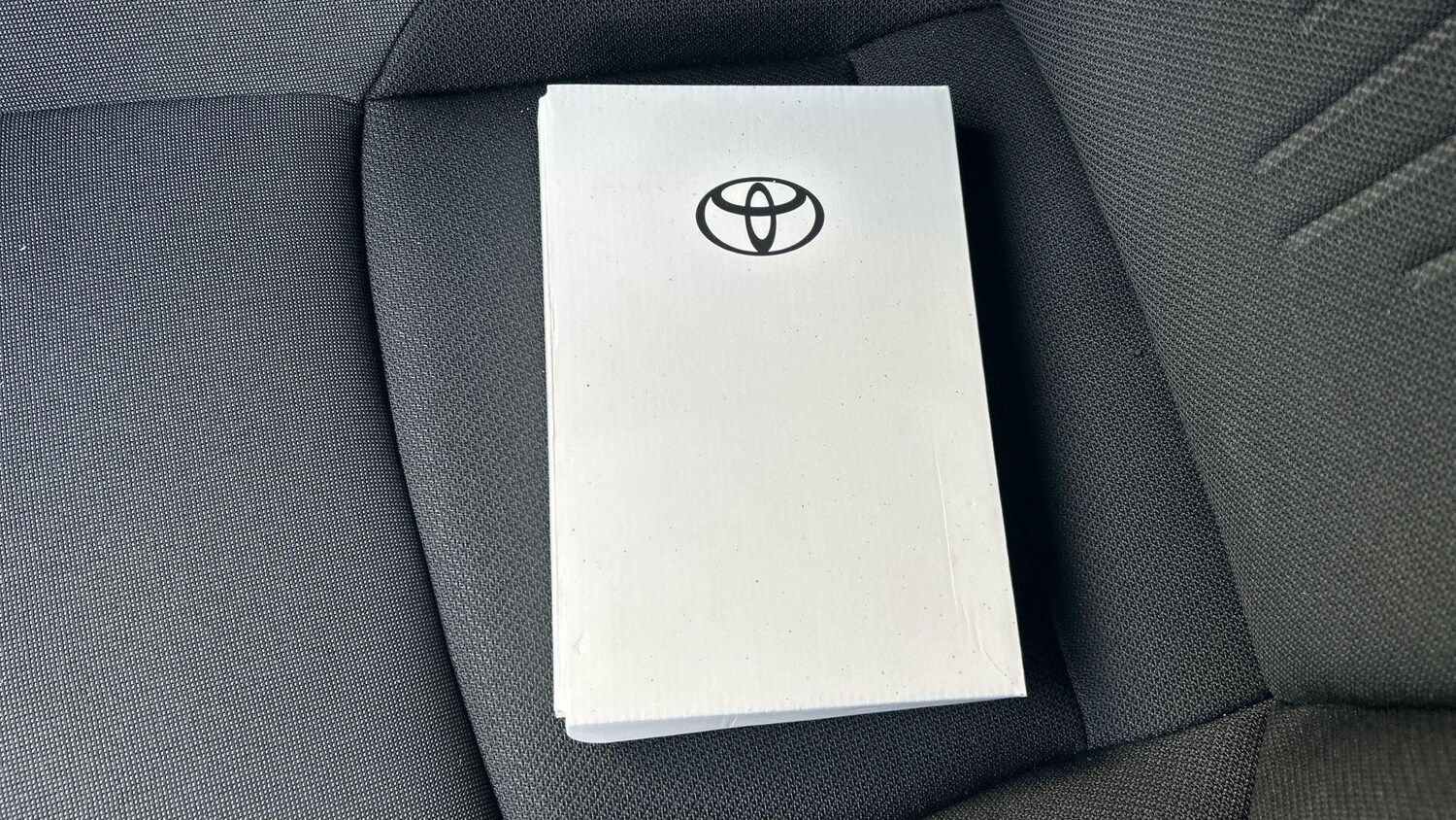 Used Toyota C-HR 2025 for sale - 77753853: Photo 45