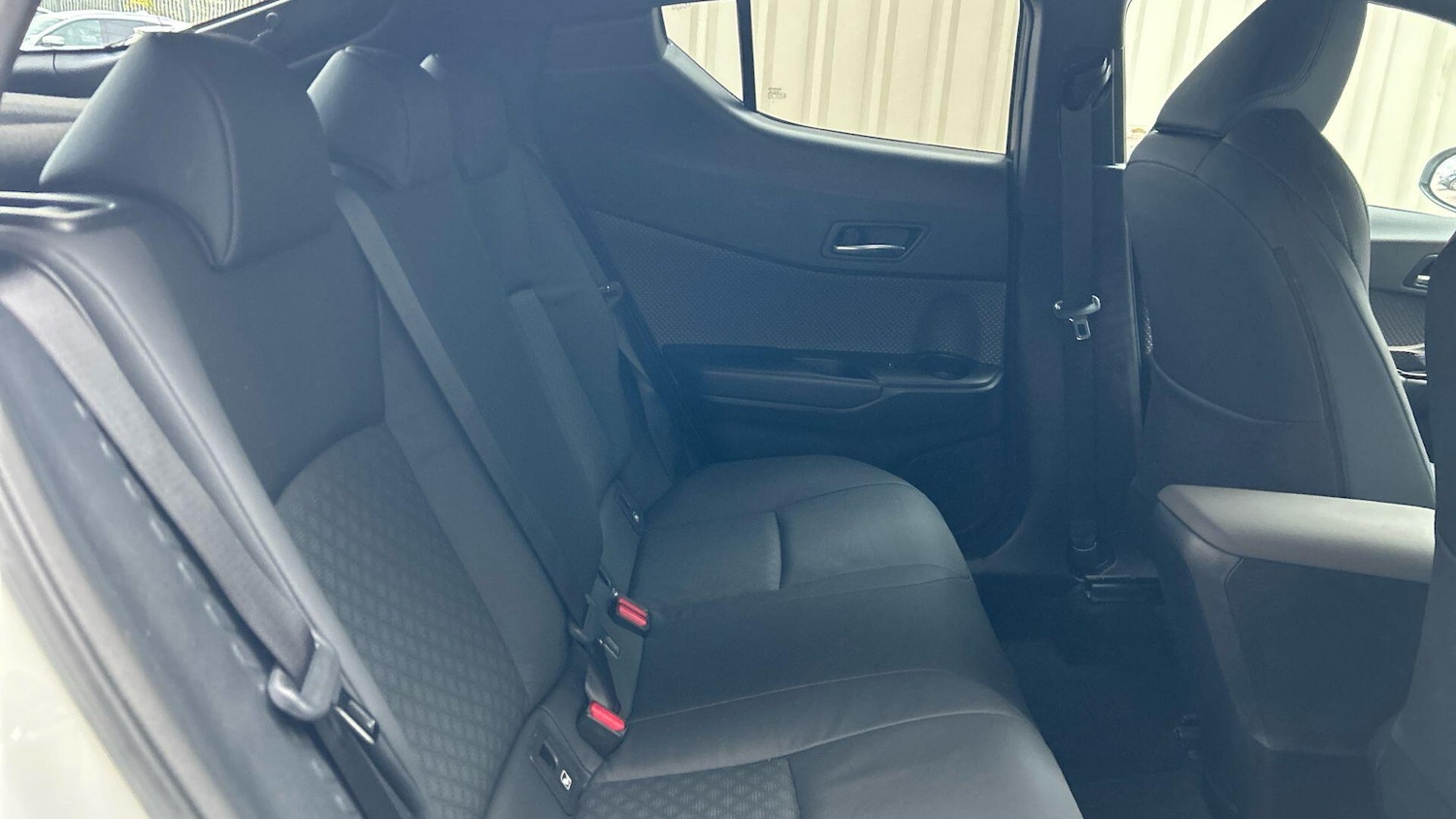 Used Toyota C-HR 2023 for sale - 76456841: Photo 18