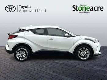 Used Toyota C-HR 2023 for sale - 76456841: Photo