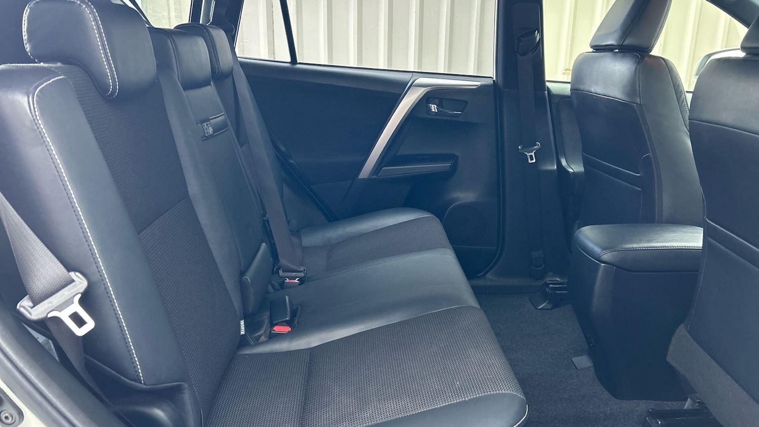 Used Toyota RAV4 2019 for sale - 77783763: Photo 16